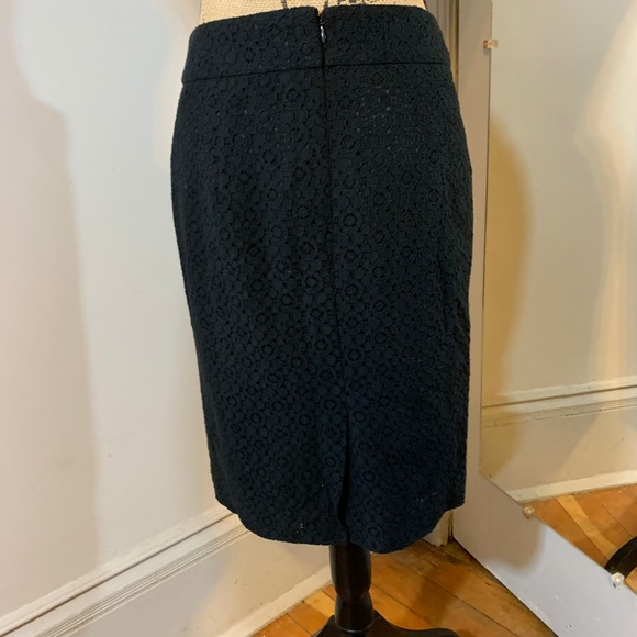 Banana Republic Black Eyelet Skirt - Picture 4 of 8